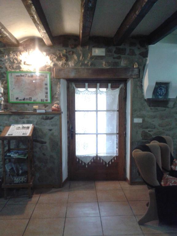 Casa Angrill Hotel Oliana Exterior photo
