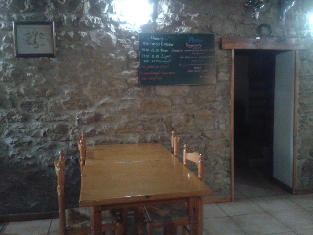 Casa Angrill Hotel Oliana Exterior photo