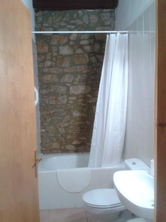 Casa Angrill Hotel Oliana Room photo